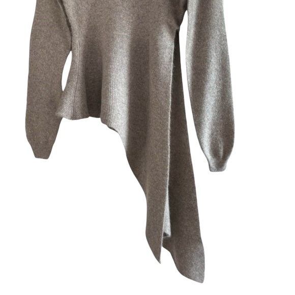 KHAITE | Esme Cashmere Asymmetric Sweater Barley S - Picture 2 of 9